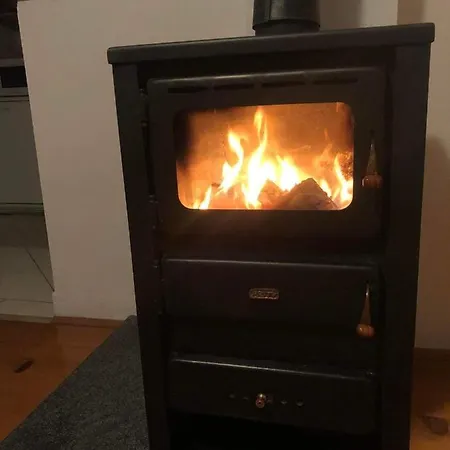 Antonia Daire Kupres (Canton 10)